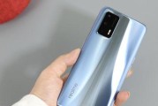 红米K40与K40Pro（全面比较两款手机的区别和优势）