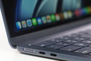 Macbook按开机键没反应解决方法（解决Macbook无法开机的简易教程及技巧）