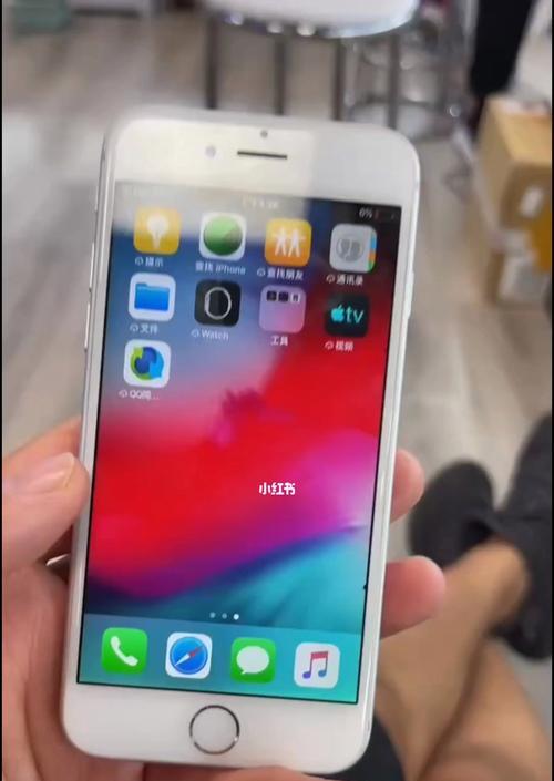 如何调整iPhone界面大小以适应个人需求（简单操作教程，让iPhone界面尽显个性）