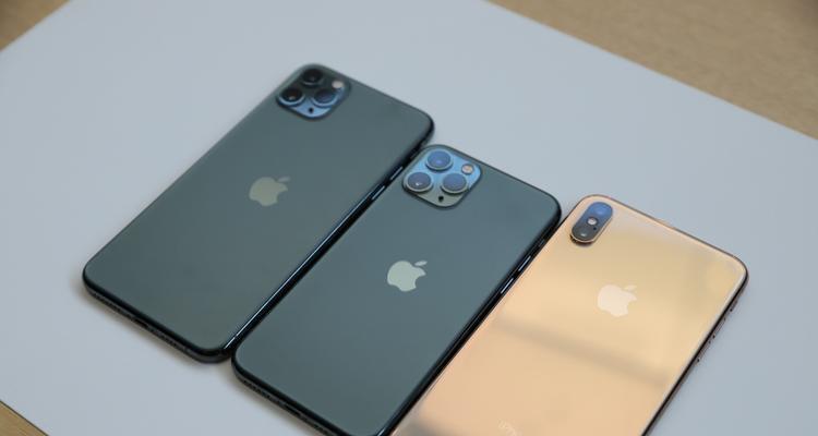 iPhone11强制重启教程（教你如何使用“iPhone11强制重启”来解决iPhone卡顿问题）