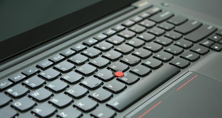 ThinkPadS3一键恢复（一键恢复功能的关键作用和便利性）