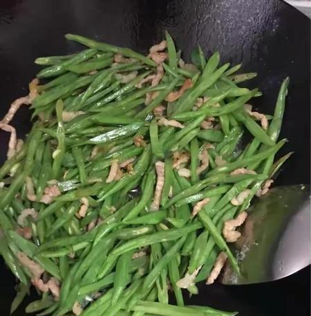 豆角的做法大全家常菜（让你轻松掌握的美味佳肴）