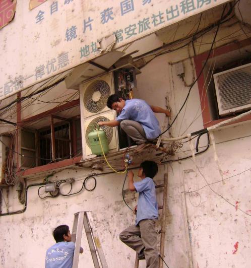 中央空调主机管道维修价格解析（探究中央空调主机管道维修价格的因素与合理解决方案）