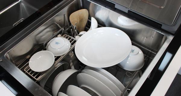 洗碗机除垢的最佳方法（轻松清除洗碗机内的垢垢）
