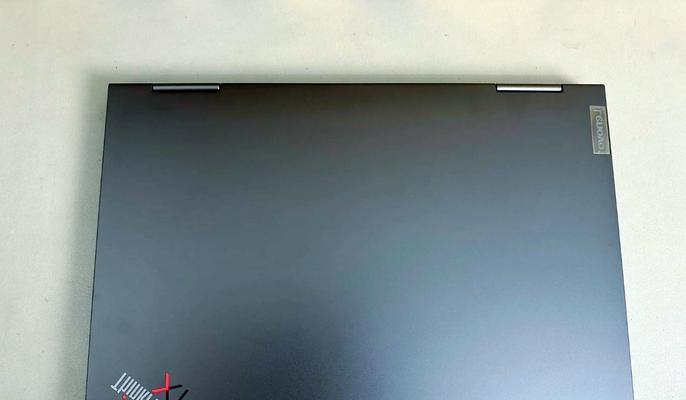 ThinkPad X1 Yoga 2022测评怎么样？性能和设计有哪些亮点？