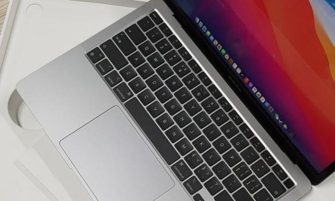 MacBook Air 13寸功能有哪些？常见问题如何解决？