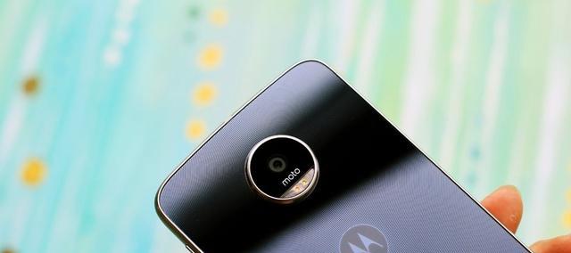 摩托罗拉Moto Z Play屏幕显示问题怎么解决？常见故障排除方法是什么？