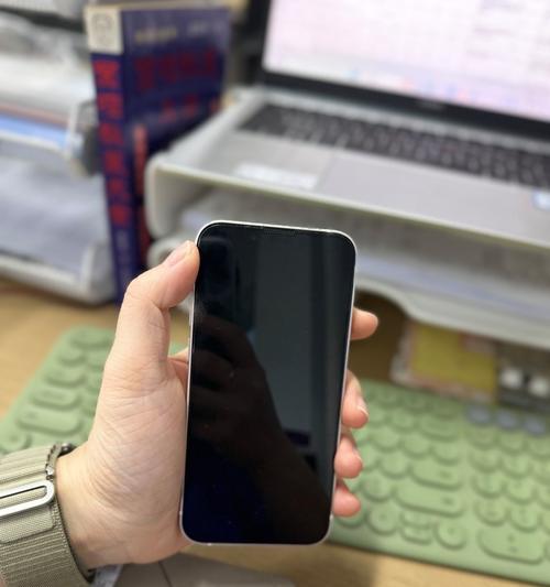 iphone13和13mini哪个更值得购买？对比评测告诉你答案